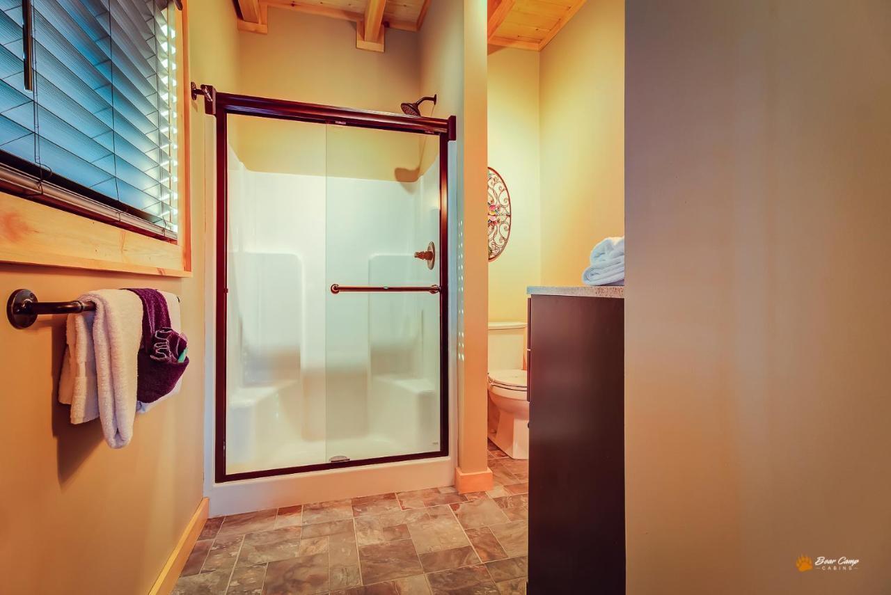 Majestic View Lodge, Amazing Views, Hot Tub, 1089 Free Tickets Each Paid Day, Dollywood And More Гатлинбург Экстерьер фото